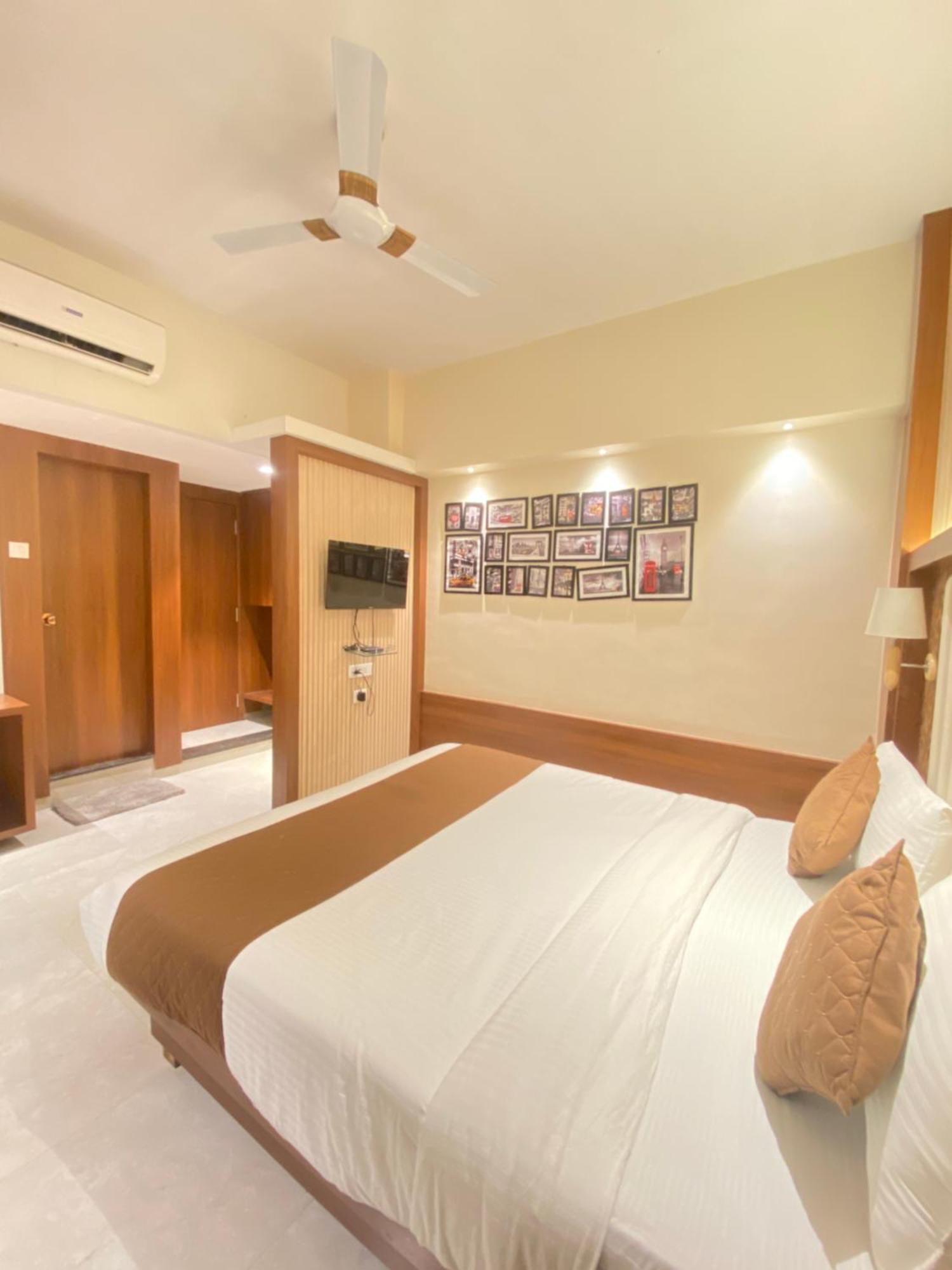 Hotel Czar Inn - Vashi Navi Mumbai Buitenkant foto