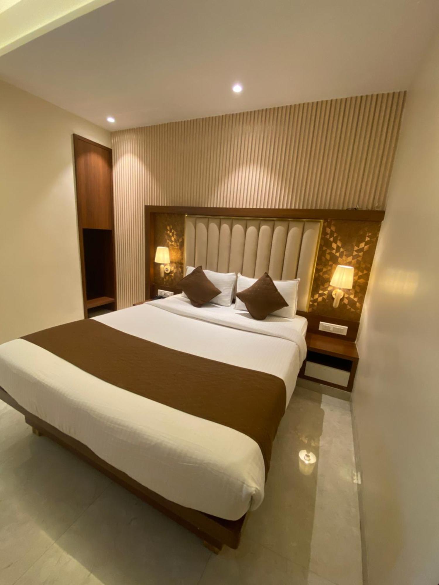 Hotel Czar Inn - Vashi Navi Mumbai Buitenkant foto