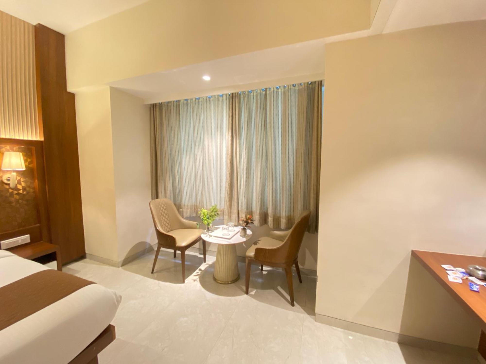 Hotel Czar Inn - Vashi Navi Mumbai Buitenkant foto