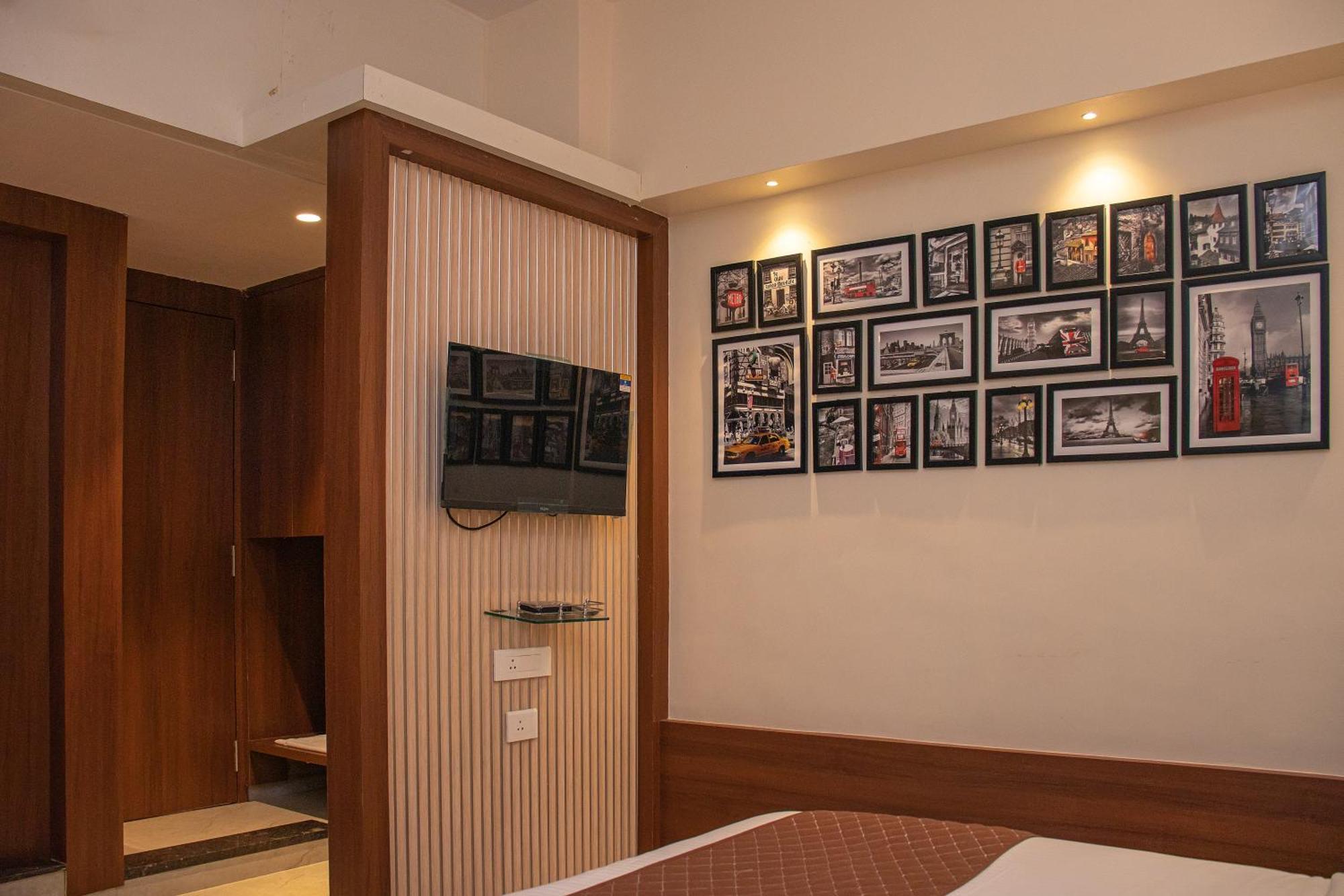 Hotel Czar Inn - Vashi Navi Mumbai Buitenkant foto