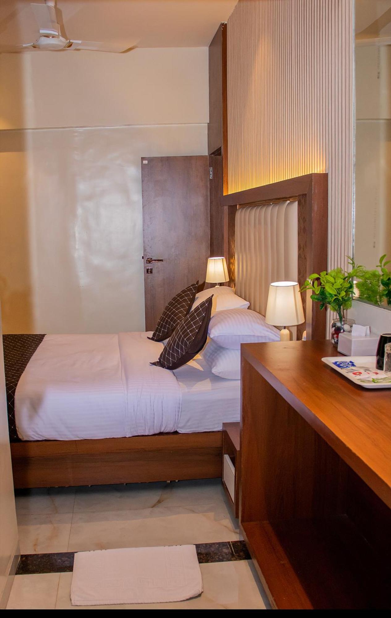 Hotel Czar Inn - Vashi Navi Mumbai Buitenkant foto